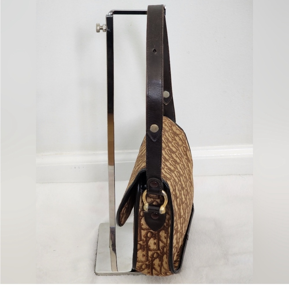Vintage Christian DIOR bag - 60’s 70’s exterior is great — interior needs love - Picture 4 of 4